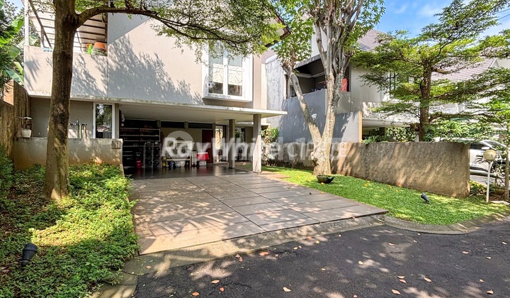 Rumah Tropical Modern Di Bintaro Jakarta Selatan