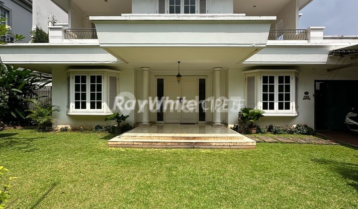 Rumah Mewah Di Simprug Golf Dekat Senayan 2