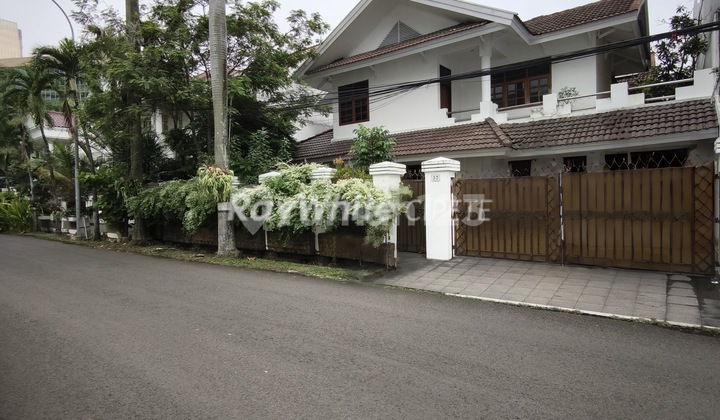 Rumah Terawat Di Area Mega Kuningan Jakarta Selatan 2