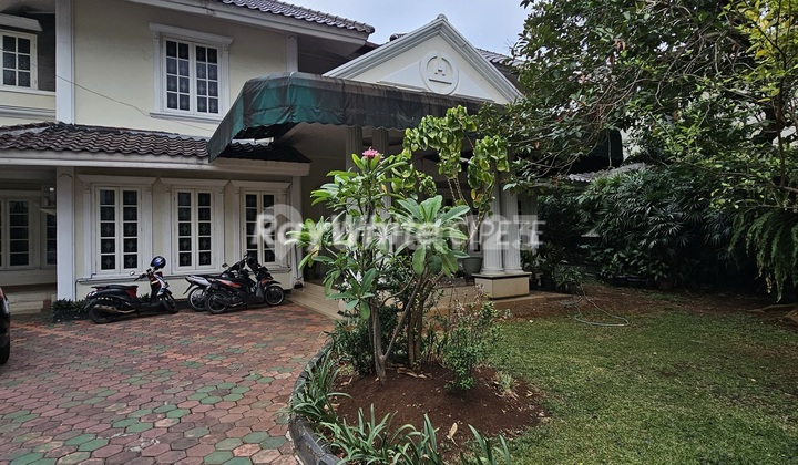 Charming and Well-Maintained House in Pejaten Barat Kemang