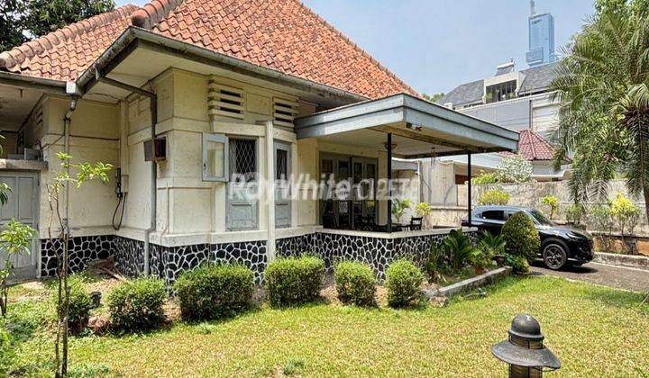 Menteng, Rumah Asri Terawat Hitung Tanah Saja 1