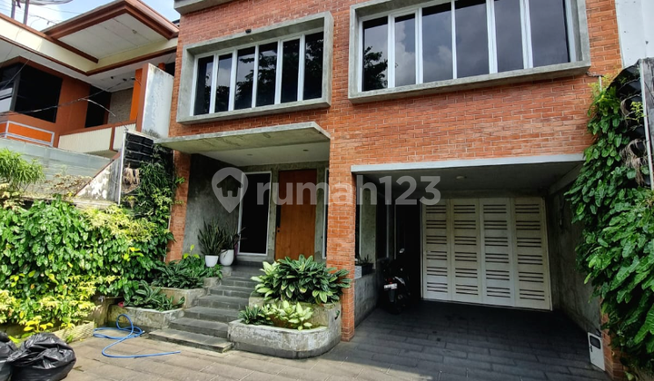 Commercial Building for Rent in Tebet, South Jakarta