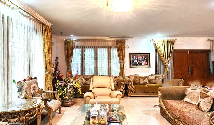 Rumah Strategis di Taman Radio Dalam Kebayoran Baru Jakarta Rumah Strategis di Taman Radio Dalam Kebayoran Baru Jakarta