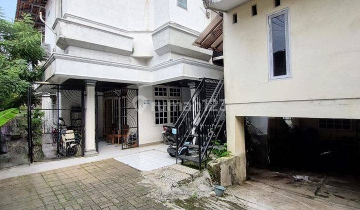 Dijual Rumah Besar + Kontrakan Area Strategis Jagakarsa Jaksel 1