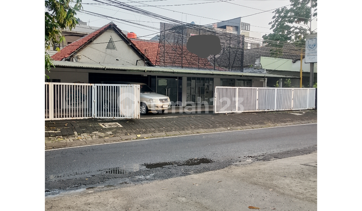 Rumah Ex Kantor Akses Jalan Utama Di Prime Area Kebayoran Baru