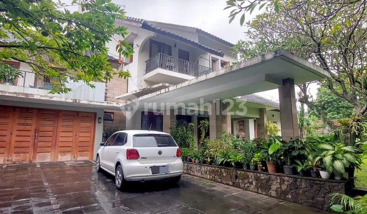 Charming Comfortable House in Kebayoran Baru, South Jakarta Charming Comfortable House in Kebayoran Baru, South Jakarta