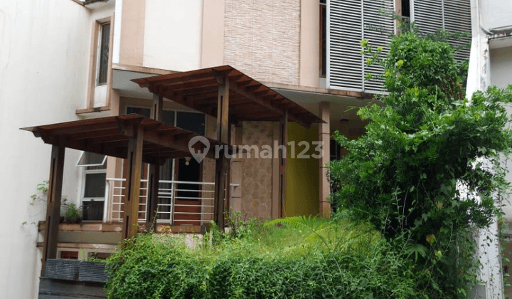 Rumah Cantik Murah Dalam Townhouse Lebak Bulus Jakarta Selatan 2