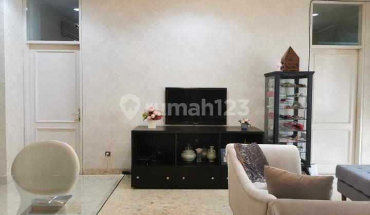 Beautiful House in Tanjung Barat Indah Complex, South Jakarta Beautiful House in Tanjung Barat Indah Complex, South Jakarta