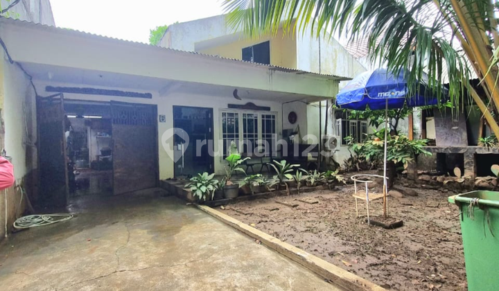 House in Bank Complex in Pela Mampang South Jakarta For Sale