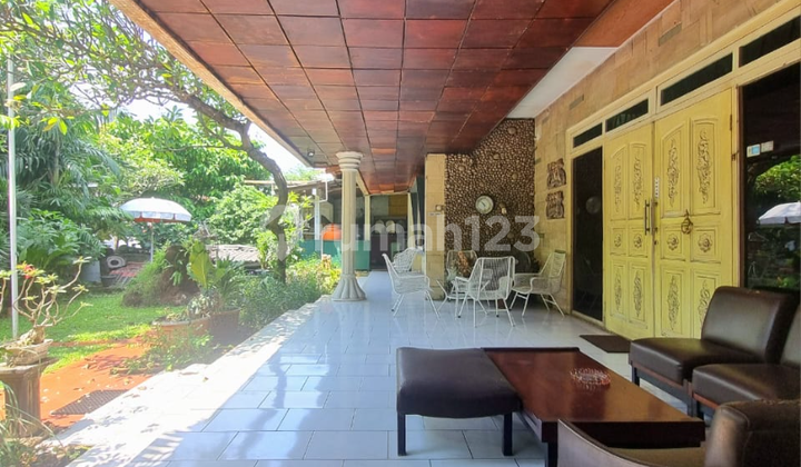 Rumah Lama Di Kebayoran Baru Jakarta Selatan Dijual