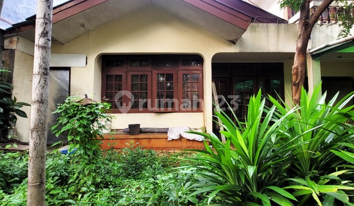 Rumah Tua Hitung Tanah di Pondok Indah Jakarta Harga Dibawah NJOP