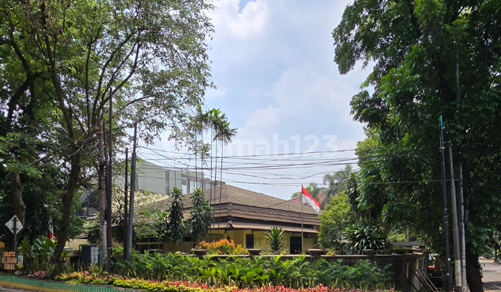 Tanah Dijual Ada Rumah Area Prime Kebayoran Baru Jakarta Selatan Tanah Dijual Ada Rumah Area Prime Kebayoran Baru Jakarta Selatan