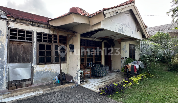 Cheap Land with Building in Kemang, South Jakarta