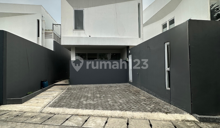 Beautiful Brand New Townhouse Lebak Bulus South Jakarta