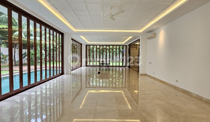 Big House For Rent Kebayoran Baru Jakarta Selatan 2