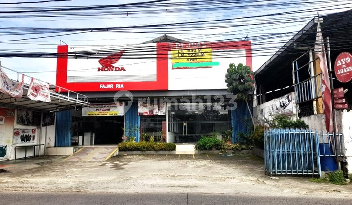 Bangunan Ex Showroom Motor Cimanggis Depok