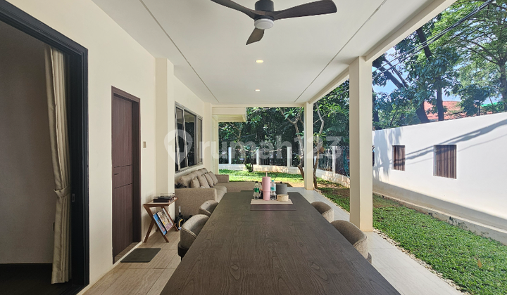 Rumah Bagus Unfurnished Kebayoran Baru, Jakarta Selatan 2