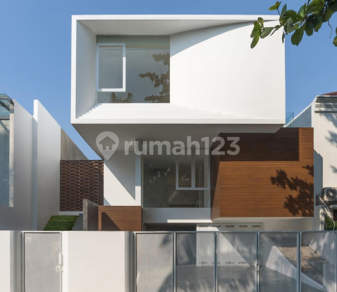 Rumah Brand New Di Pondok Indah Jakarta Selatan