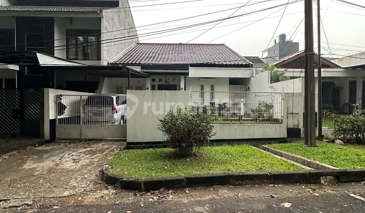 Rumah Cantik Komplek Lebak Bulus Jakarta Selatan