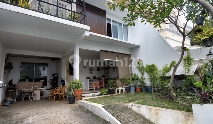 Beautiful Cheap House with Wide Road Access in Cipete, South Jakarta