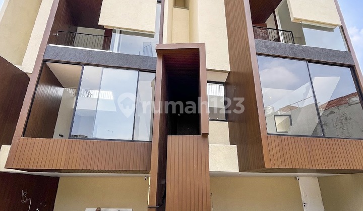 Rumah Brand New Townhouse Ampera Kemang Jakarta Selatan