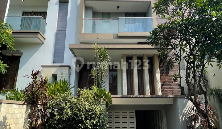 Rumah Mewah Townhouse Pejaten Barat Kemang Jakarta Selatan