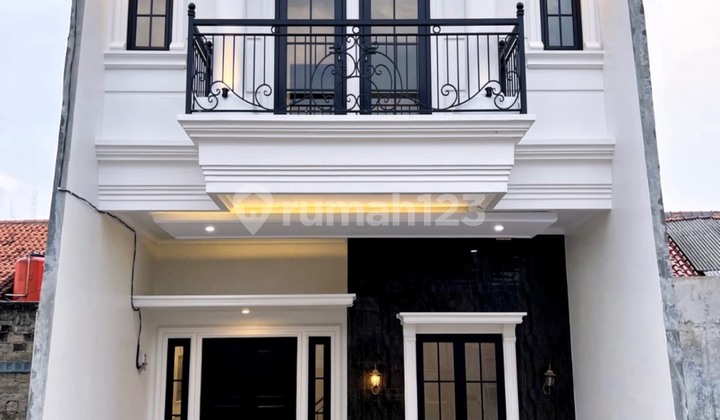 Rumah Brandnew Townhouse Tanjung Barat Jakarta Selatan