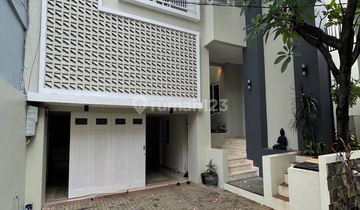 Rumah Cantik Mewah Townhouse Kemang Jakarta Selatan 2