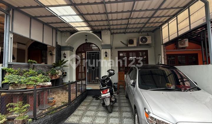 Rumah Cantik Dalam Cluster Jagakarsa Jakarta Selatan