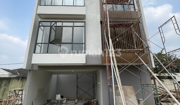 Brand New Townhouse Kemang South Jakarta