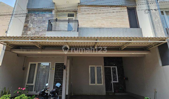 Rumah Cantik Murah Townhouse Jagakarsa Jakarta Selatan 1