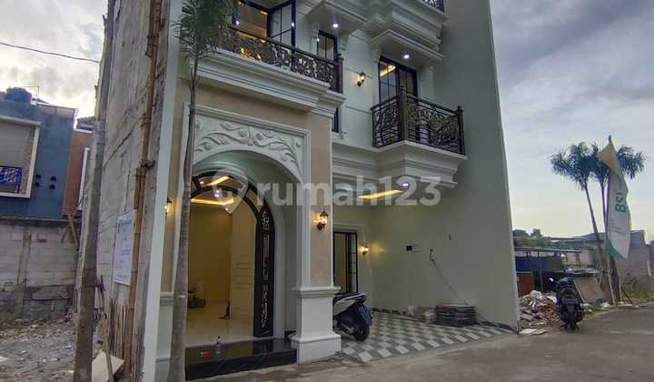 Brand New Townhouse Jagakarsa South Jakarta 2