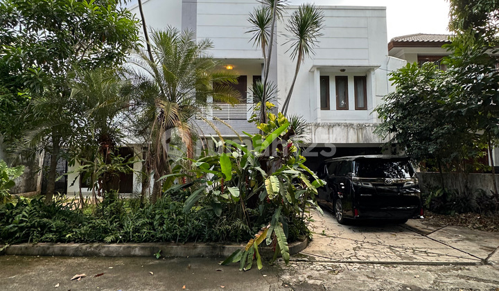 Rumah Cantik Dalam Komplek Ampera Jakarta Selatan