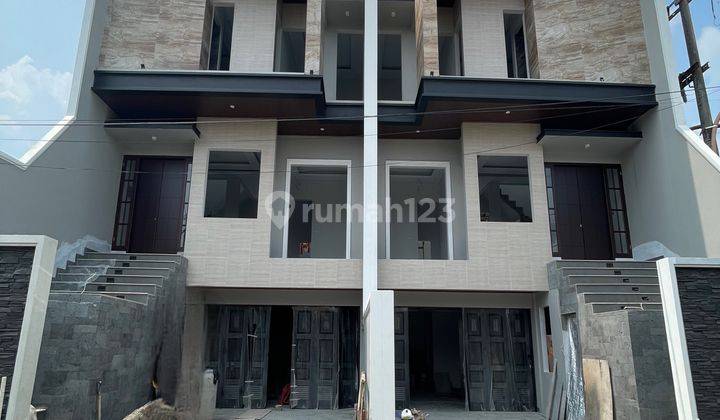 Rumah Brandnew Townhouse Jagakarsa Dekat Cilandak Jakarta Selatan 2