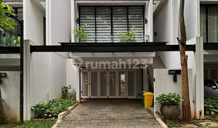 Rumah Cantik Perumahan Serenia Hills Lebak Bulus