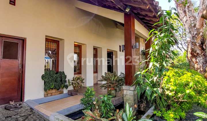 Affordable Ready-to-Occupy House in a Complex Near Cipete Raya