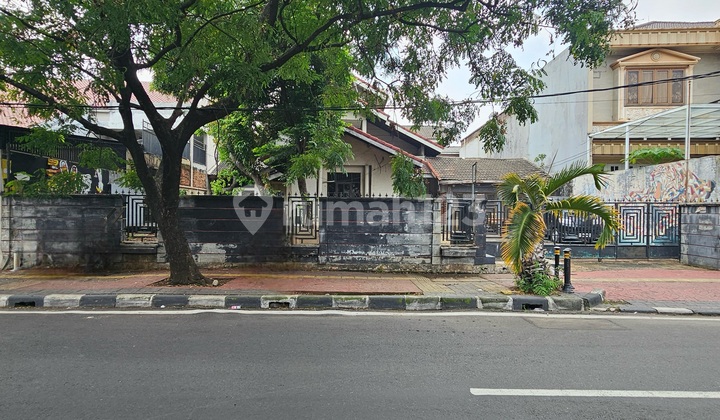 Rumah Tua Hitung Tanah Murah Zona Komersil Tebet Jakarta Selatan Rumah Tua Hitung Tanah Murah Zona Komersil Tebet Jakarta Selatan