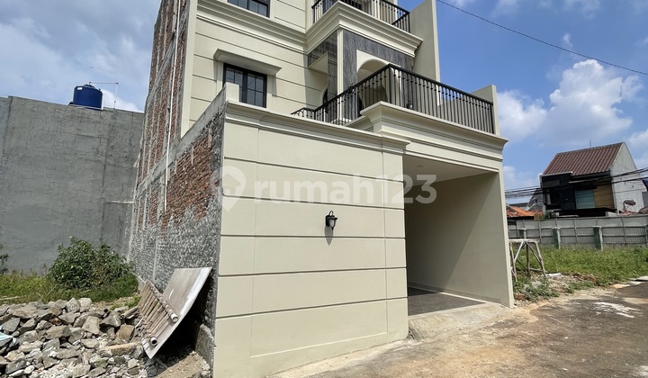 Rumah Brand New Townhouse Kebagusan Jakarta Selatan 2