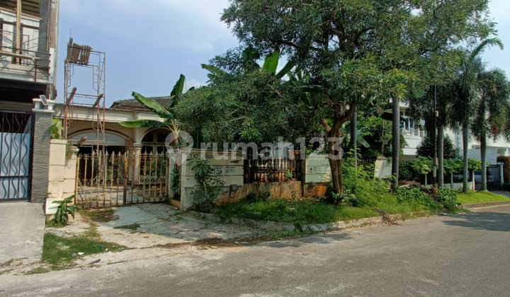 Old House Land Count Wide Road Access In Pondok Indah South Jakarta