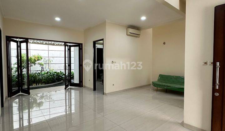 Rumah Cantik Dalam Townhouse Cipete Jakarta Selatan 2