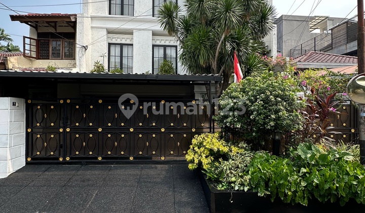 Beautiful House Wide Road Access Pondok Indah South Jakarta