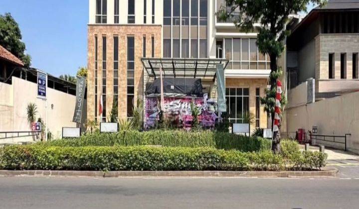 Gedung Mewah Zona Komersil Kemang Raya Jakarta Selatan 1