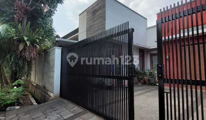 Ready-to-Occupy House in Bintaro Cikini Complex