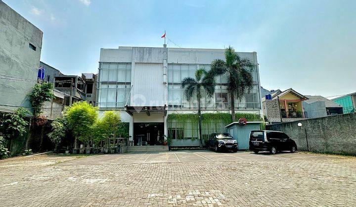 Gedung Komersial 4 Lantai Dekat Tb Simatupang Jakarta Selatan 1