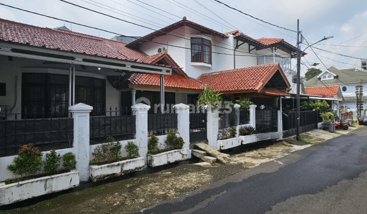 Rumah Terawat Lokasi Bagus di Cipete Selatan Dekat Cipete Raya 2