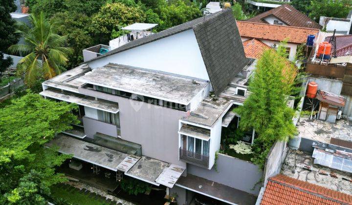 Rumah Mewah Depan Taman di Twk Cilandak Jakarta Selatan 2