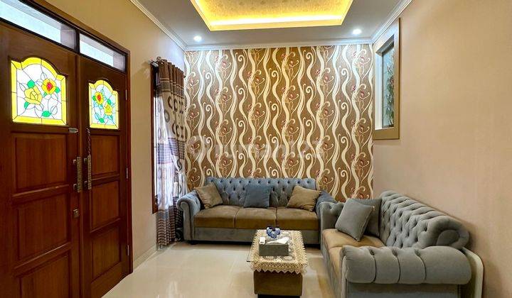 Rumah Cantik Full Furnish Dalam Komplek Kelapa Dua Wetan Ciracas 2