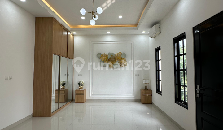 New House in Grand Dukuh Indah Jakarta, East Jakarta 2