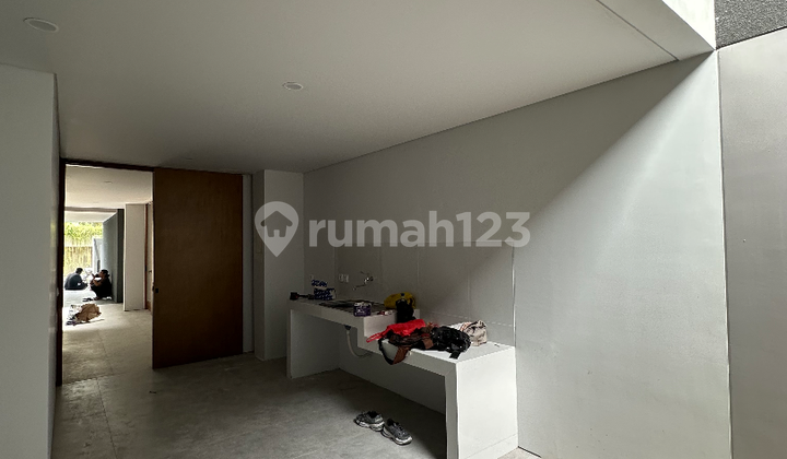 BRAND NEW HOUSE, ON PROGRESS 5 KAV KEMANG DALAM JAKARTA SELATAN BRAND NEW HOUSE, ON PROGRESS 5 KAV KEMANG DALAM JAKARTA SELATAN