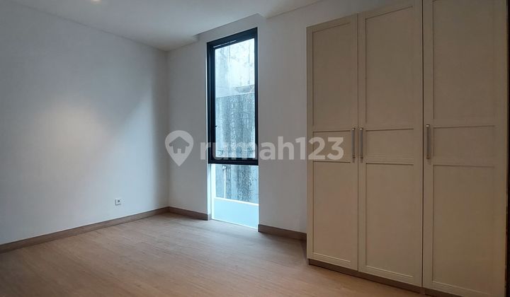 Rumah Baru 4 Lantai Dalam Townhouse di Kemang Jakarta Selatan 2